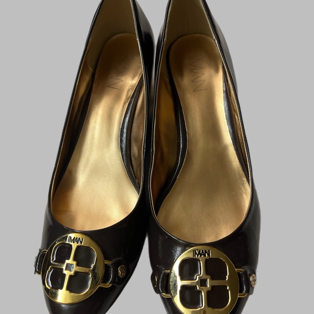Iman Black Patent Ballet Flats Gold Logo Accent Sz 8W Business Casual